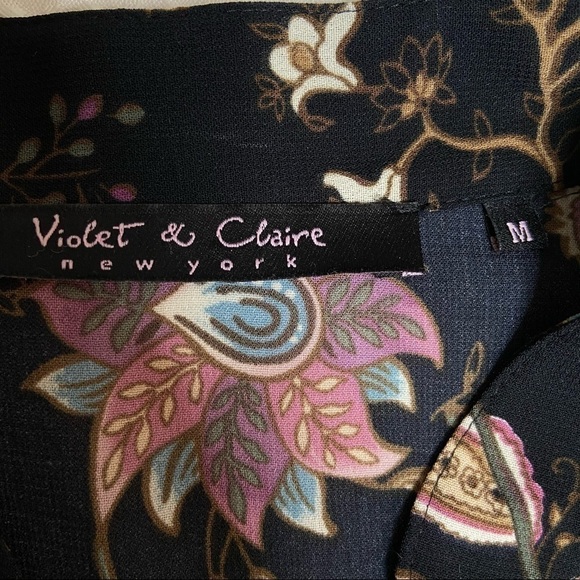 𝅺VIOLET & Claire New York Floral Print Top - Picture 4 of 10